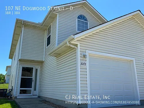 107 NE Dogwood St #D Photo 1