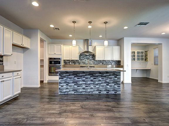 3rd image of 8451 Canyon Sun Ct