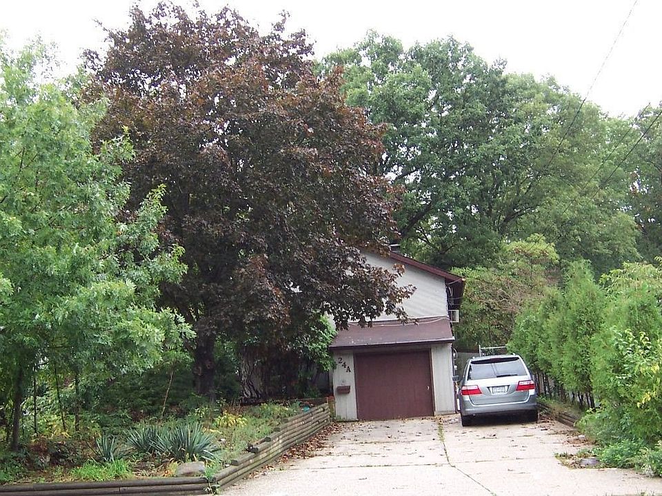 2nd image of 24A Madison Ave