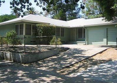 1st image of 685 Elmira St