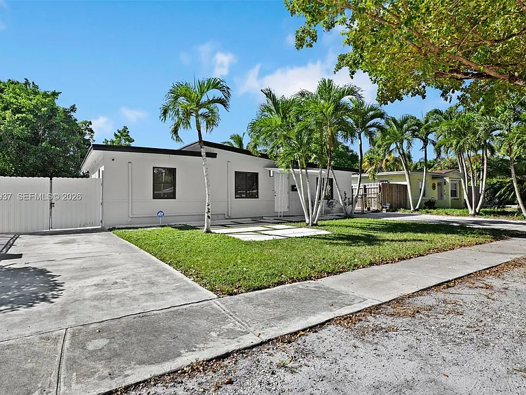 13840 NW 5th Ct — Photo 24