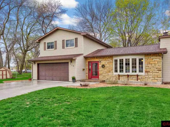 113 Commerce Ct, North Mankato, MN 56003