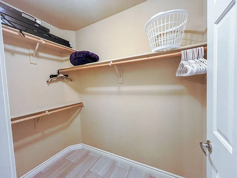 1350 S Greenfield Rd #1017 — Photo 6