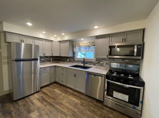 80 Meadow Pl APT 4, Buffalo, NY 14225