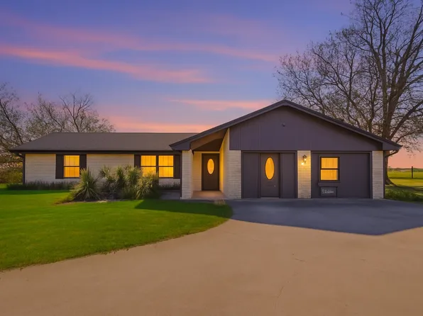 3873 Lois Rd E, Sanger, TX 76266