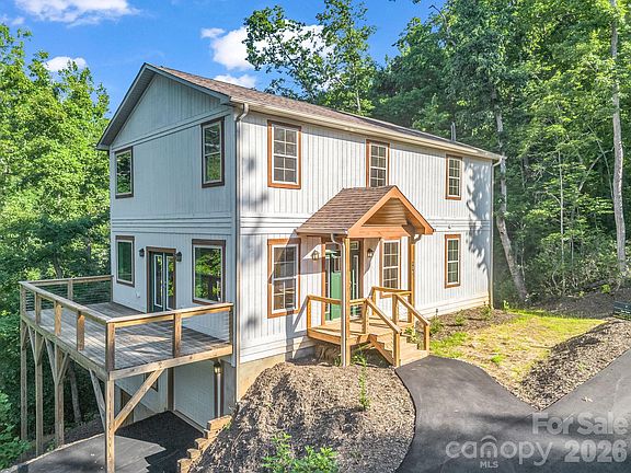 2nd image of 136 Pierpoint Dr