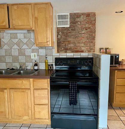 5th image of 1235 Highland St #C