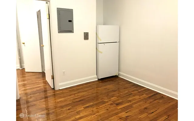 Rented by Douglas Elliman | media 4