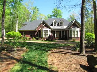 317 Whitfield Ln, Boiling Springs, SC 29316