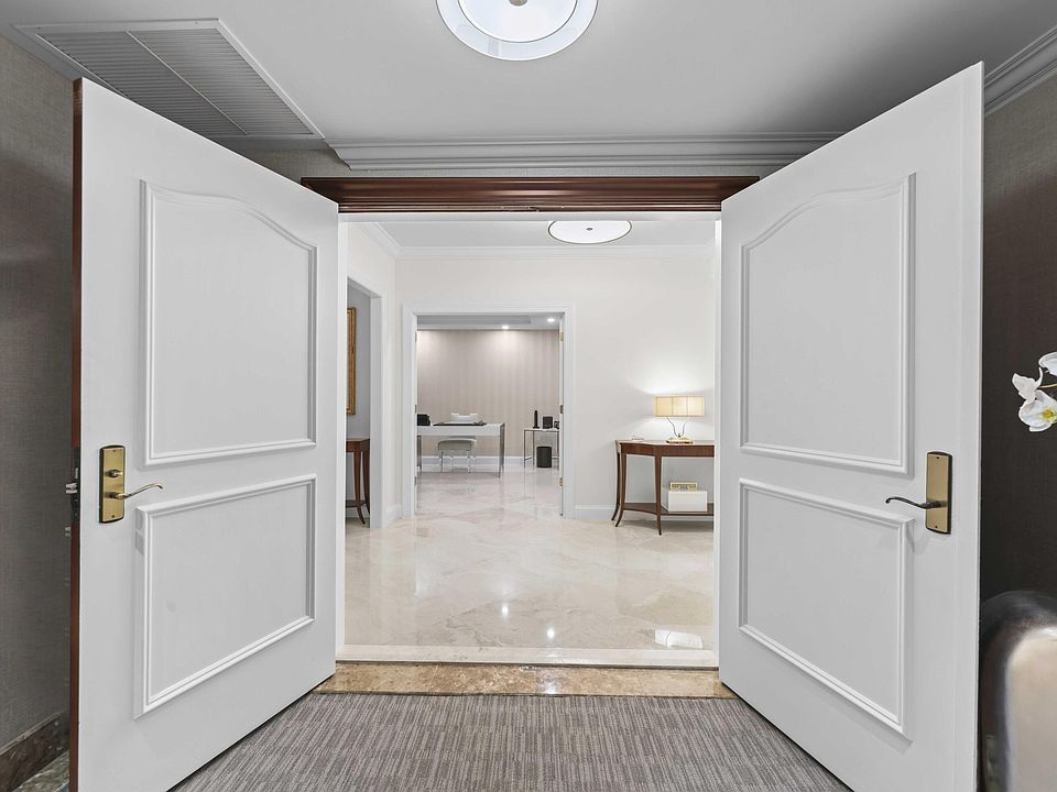 1st image of 400 S Ocean Boulevard #25