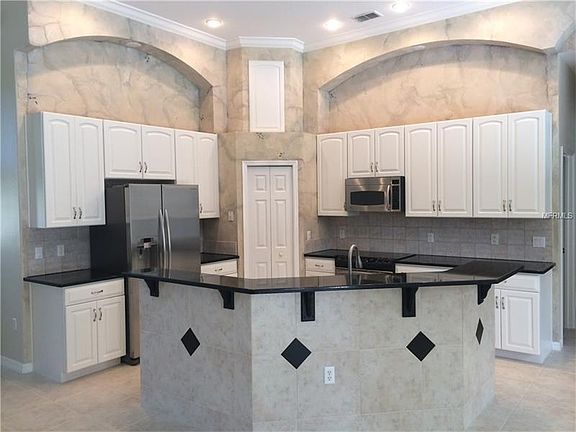 2nd image of 8858 Great Cove Dr