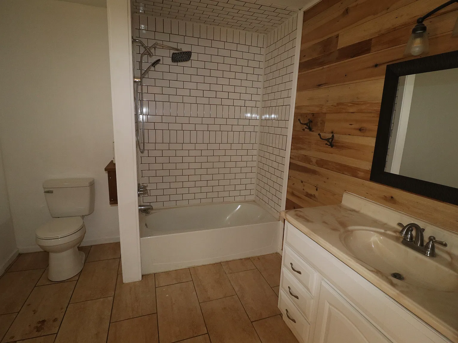 3 bed, 1285 sqft, $1,000 — Photo 3