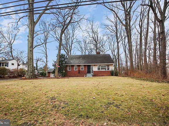 4th image of 15732 Ashland Dr
