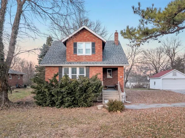 4917 Ringer Rd, Saint Louis, MO 63129