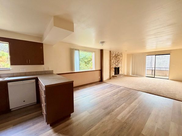 2517 Howard Ave #110