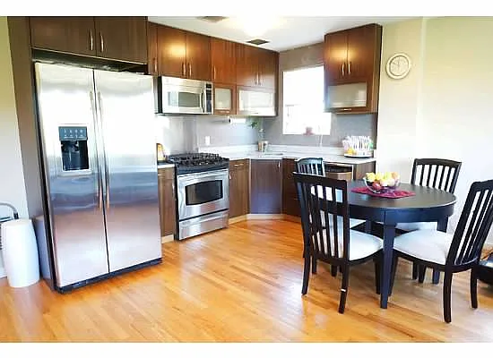 Sold by Paul Kushner Realty | media 28