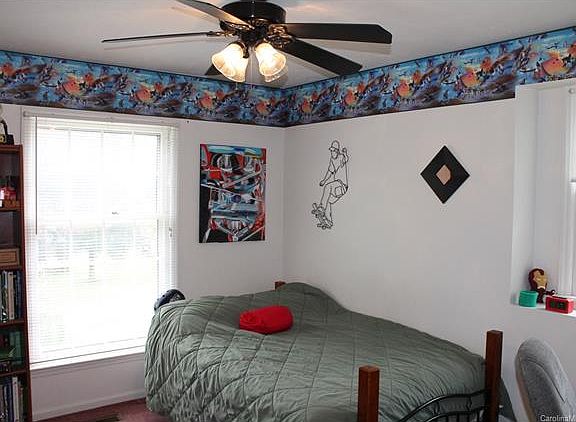 4th image of 212 Ogden Dr
