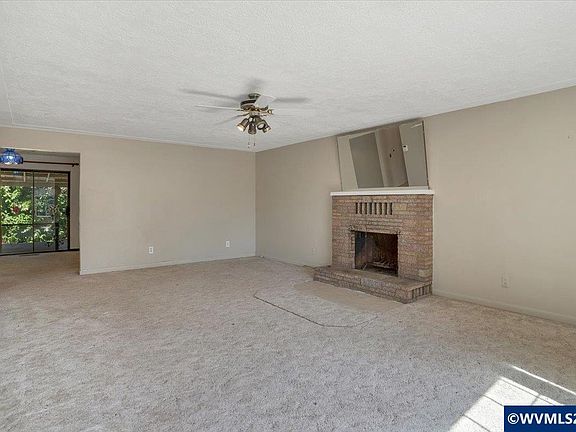 5th image of 3043 Hammel St NE