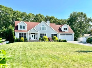 11 S West Dr, South Yarmouth, MA 02664