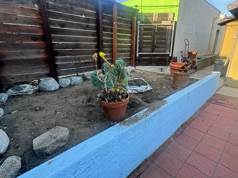 2309 N Sepulveda Blvd #B — Photo 2