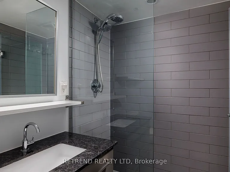 160 Flemington Rd #1121 — Photo 9