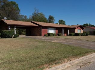 106 Kathryn St, Prescott, AR 71857