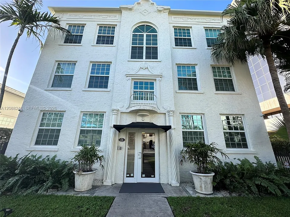 130 Antiquera Ave #8