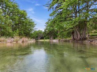 1260 Magers Rd, Concan, TX 78838