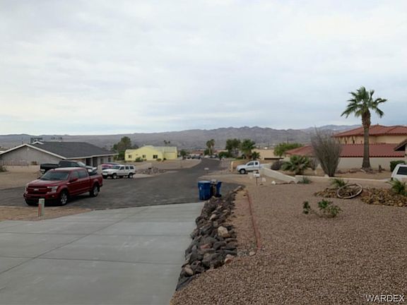 4th image of 1945 Arcadia Cir E