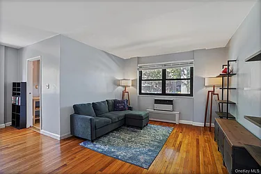 84-18 155th Avenue, #1R