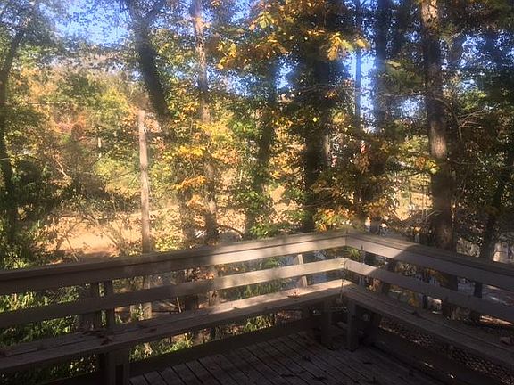 3rd image of 611 Cheowa Cir