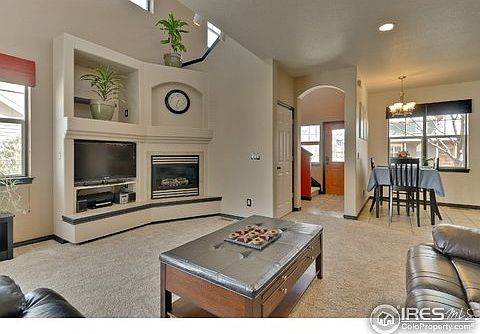 4th image of 1337 S Kimbark St