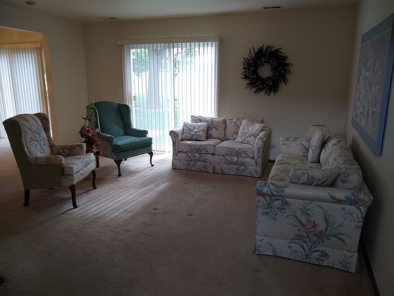 4th image of 33954 N Berwick Ln #3A