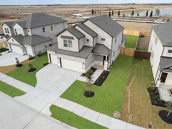 2nd image of 2407 Outpost Canyon Dr