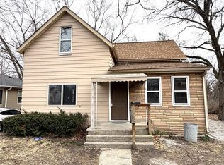 1006 N 2nd St, Belleville, IL 62226