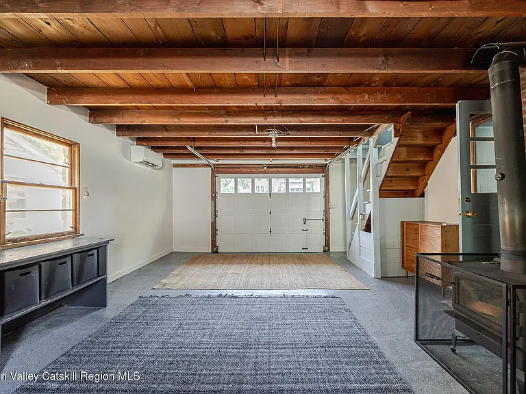 37 Harry Howard Ave — Photo 15