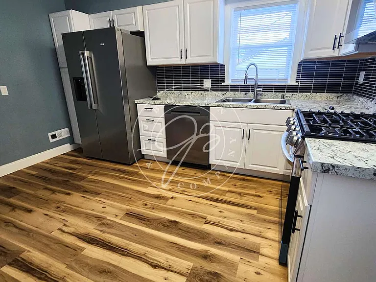 803 Mayfair Blvd — Photo 9