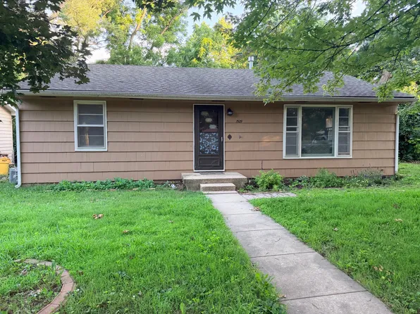 1529 W 22nd St, Lawrence, KS 66046