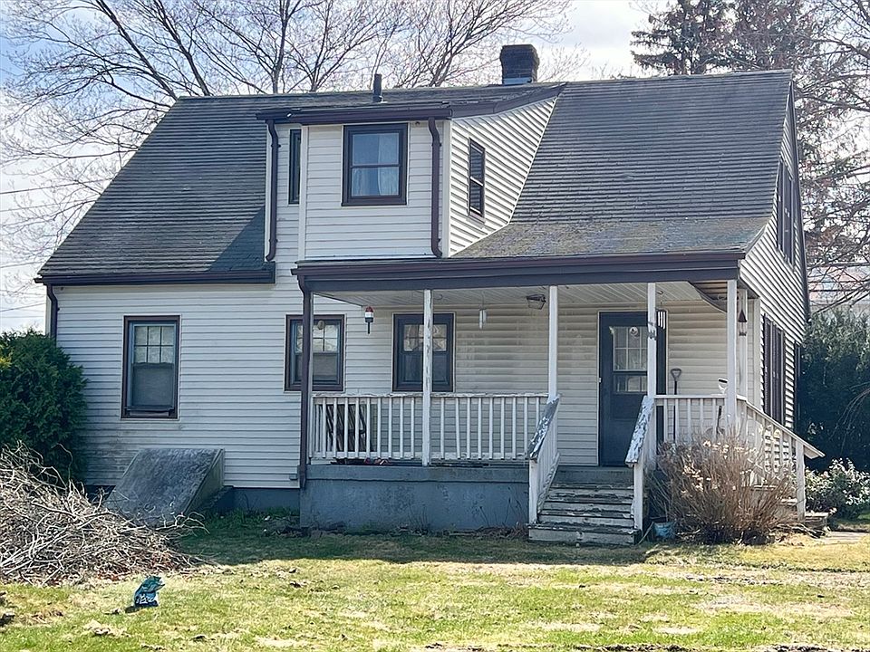 1st image of 149 Lake St