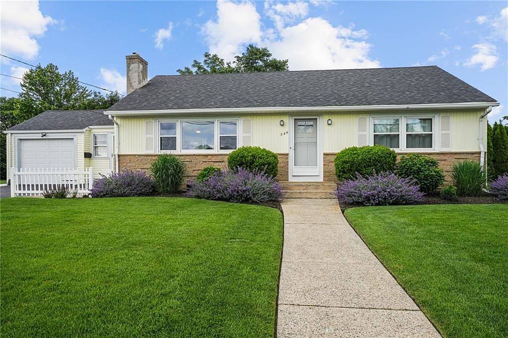 284 Poplar Dr, Cranston, RI 02920 MLS 1337981 Zillow