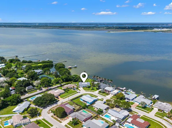 565 W Gateway Ct, Merritt Island, FL 32952