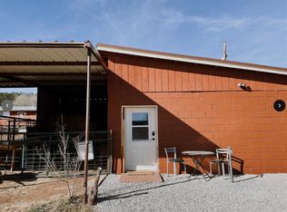 11 Calvary Rd, Cedar Crest, NM 87008