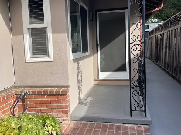 46 Amherst Ave #46, Menlo Park, CA 94025