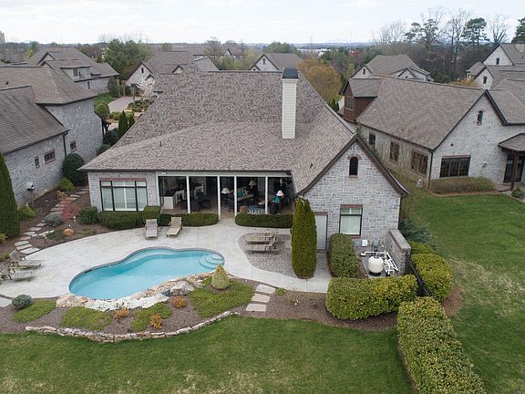 2nd image of 7212 Wellsley Manor Way