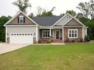 308 Willowbrook Dr, Pikeville, NC 27863