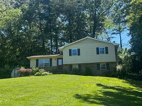 2333 Roundtree Rd Photo 1