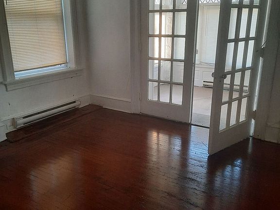 5th image of 5029 Penn St APT A