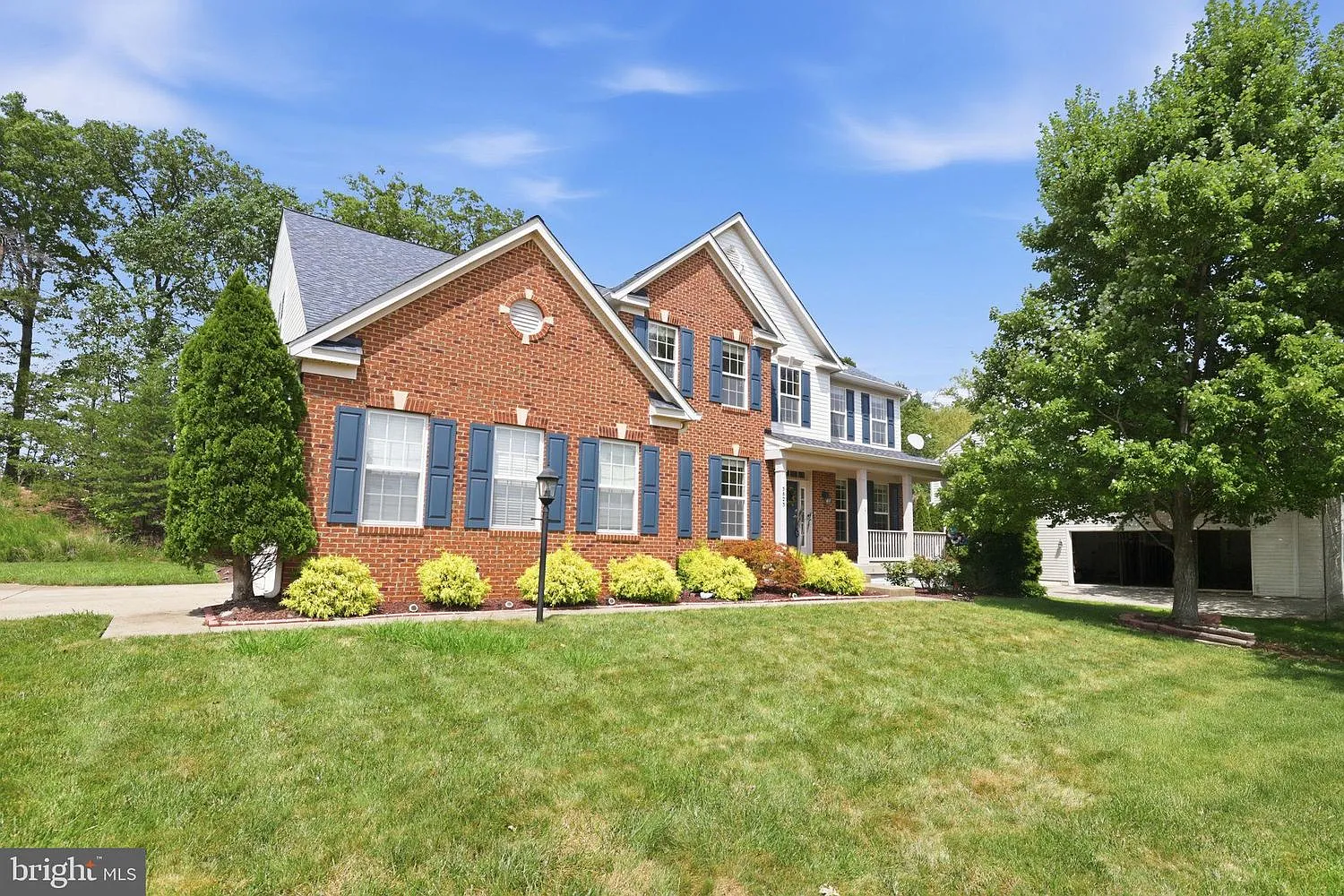 5 bed, 4620 sqft, $3,999 — Photo 1