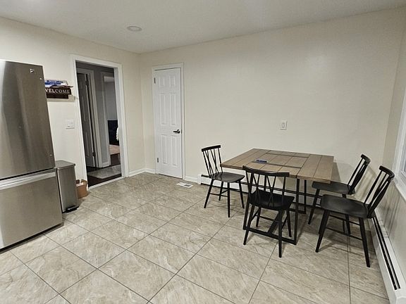 2nd image of 106 Burnside Ave