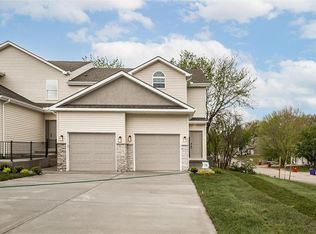 601 SW Shadow Glen Dr, Blue Springs, MO 64015